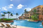 El Faro pool with ocean view