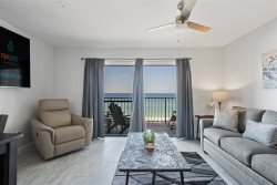 621 - Spacious condo w/ private balcony & gulf views - located right on the beach!