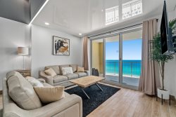 Ocean Villa 1302 - Gorgeous 2bed/2bath, private balcony with breath taking views!