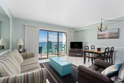 1206 - Spacious Beachfront Condominium with Breathtaking Views