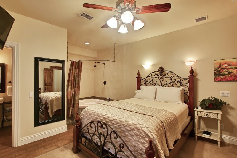Temecula Wine Country Exclusive Retreat For Wedding Parties Corporate Retreats Family Gatherings