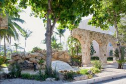 Waterfront Penthouse within walking distance of all over at Puerto Aventuras