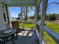ICE HOUSE | WESTPORT ISLAND | PRIVATE DOCK | FAMILY GETAWAY | GREAT NAVIAGATION LOCATION FOR BOATING