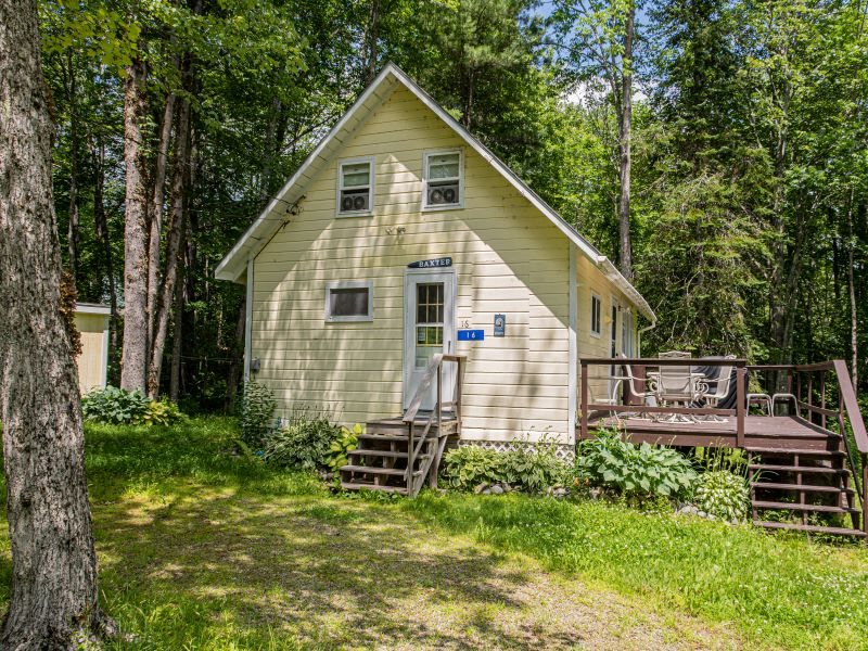 The Baxter Cottage In Jefferson Maine Pet Friendly Lakefront