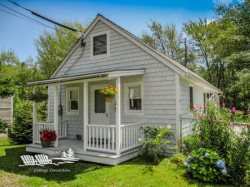 BAY STREET COTTAGE | BOOTHBAY HARBOR | PET FRIENDLY | WALK TO TOWN | QUIET RETREAT