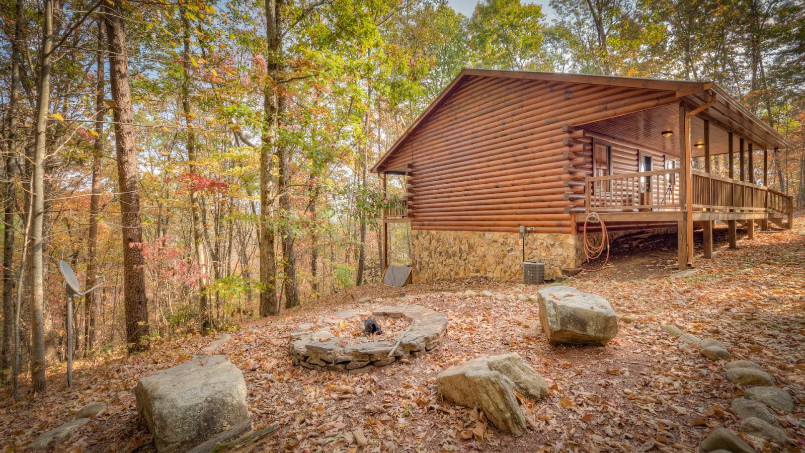 Hidden Hideaway Blue Ridge GA Mountain Cabin Rentals
