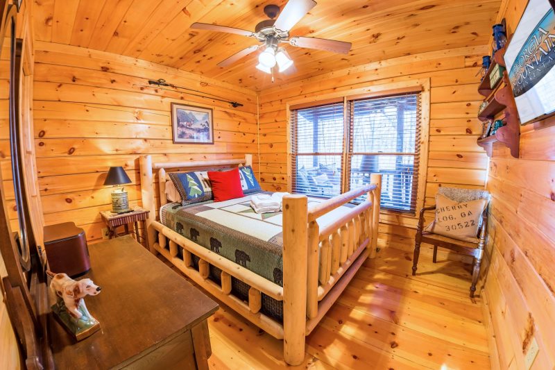 Run In Bare Cozy Mountain Cabin Blue Ridge Ga Cabin Rentals
