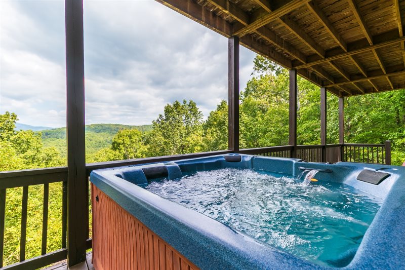hotels in blue ridge ga with jacuzzi