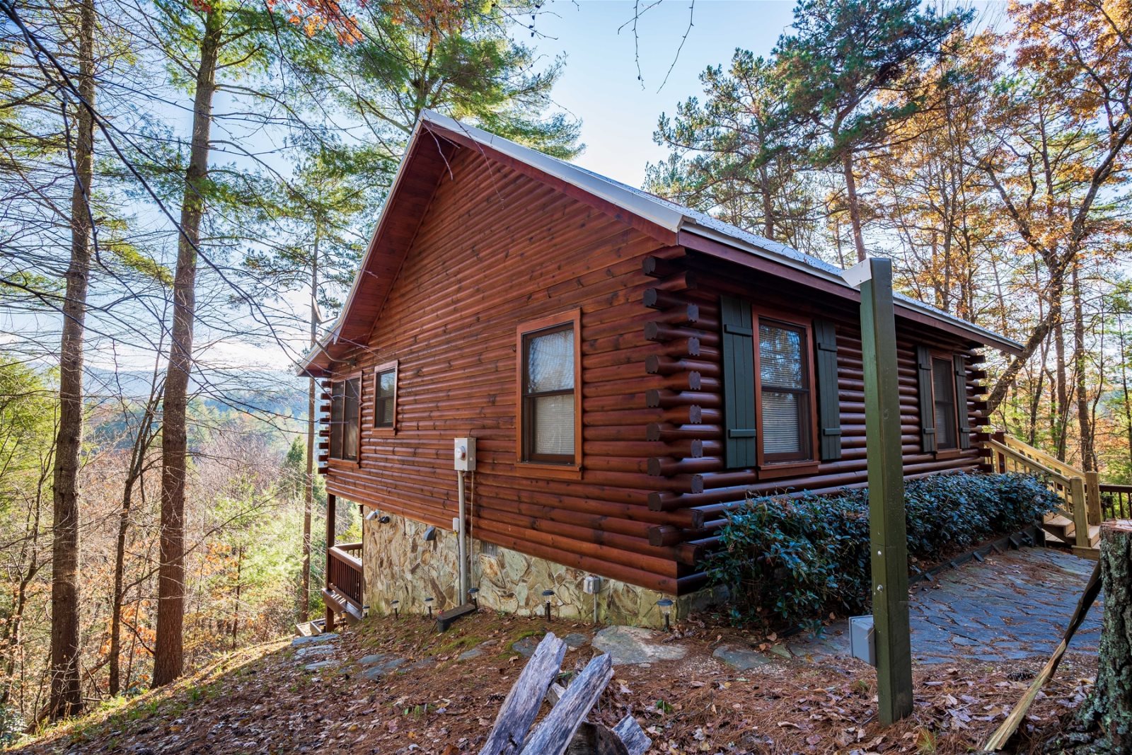 Hog Heaven Blue Ridge Cabin | Georgia Mountain Cabin Rentals