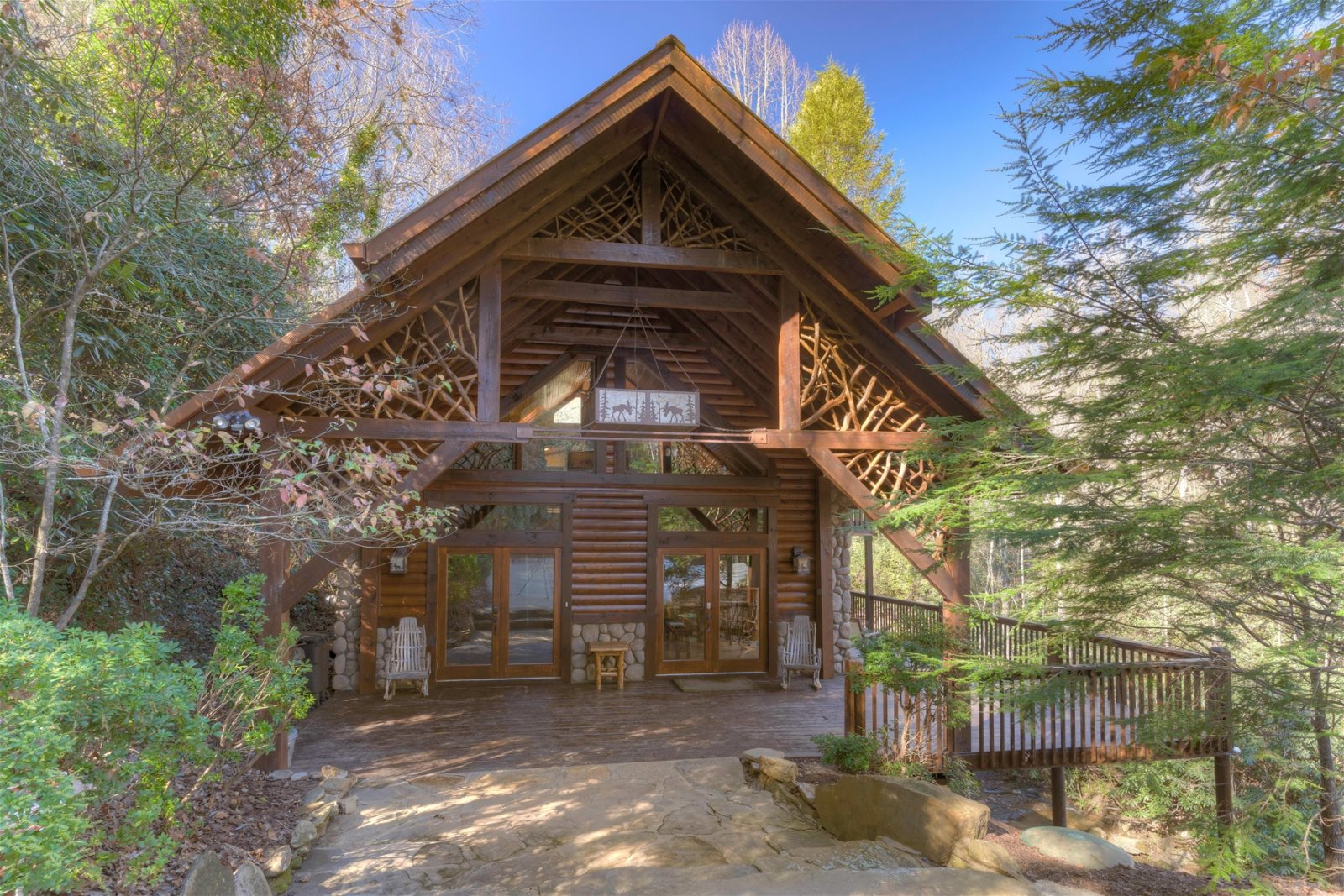 Rushing Waters Mountain Cabin Rentals
