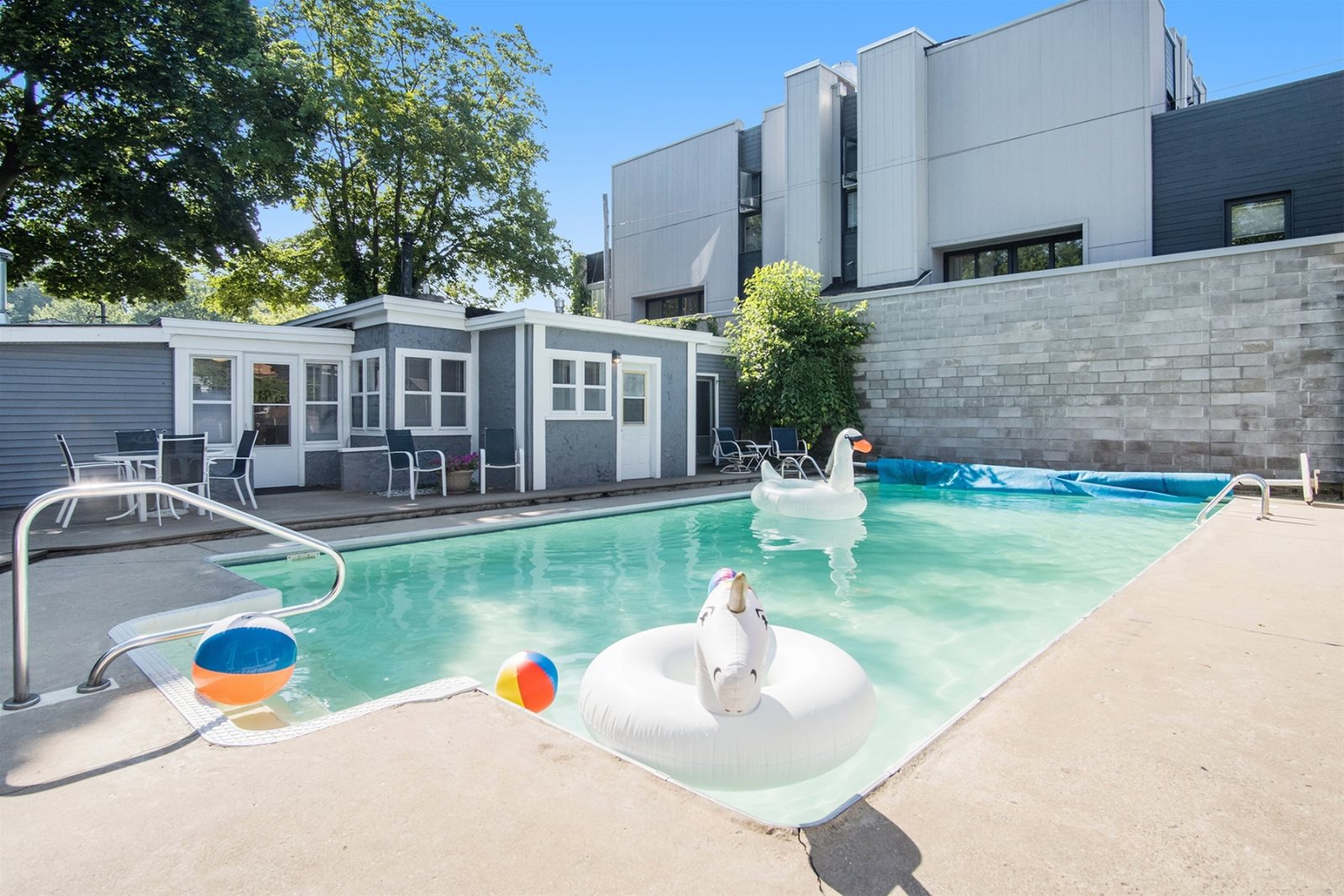 Mill Pond Realty Vacation Rental Saugatuck Lodge