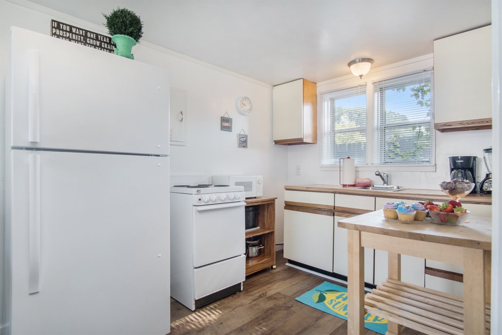 Mill Pond Realty Vacation Rental Saugatuck Lodge