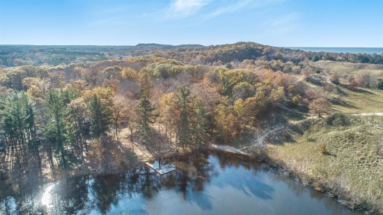 Mill Pond Realty - Vacation Rentals - White Dog Cabin