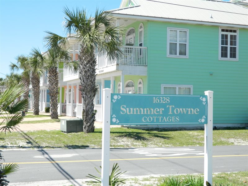 Located Next Door To Pier Park And Is Right Across The Street From