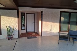 Shalom Seabreeze Beach House-2 bedroom, 2 bath cottage 