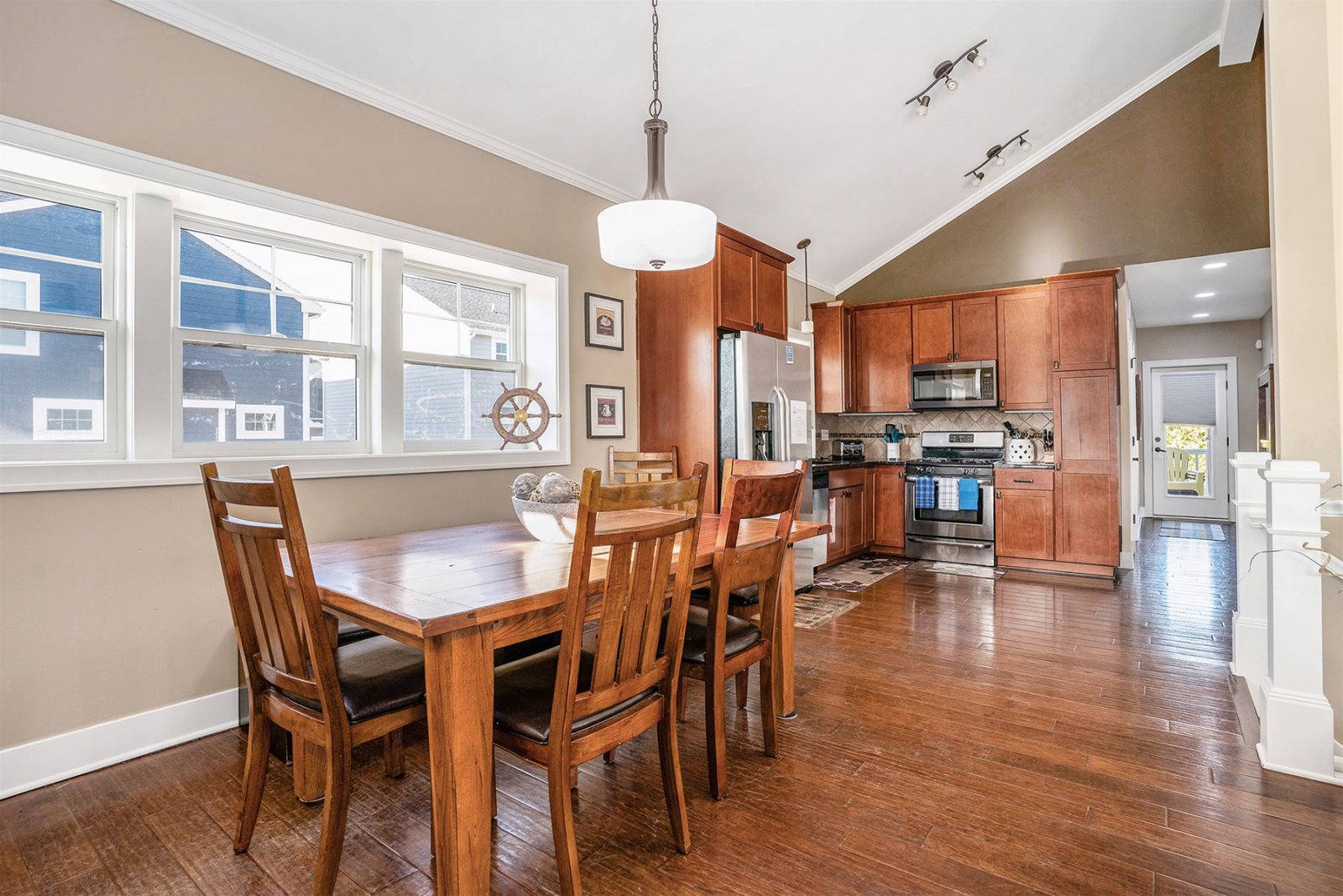 South Haven, Michigan vacation rental home with seasonal pool access