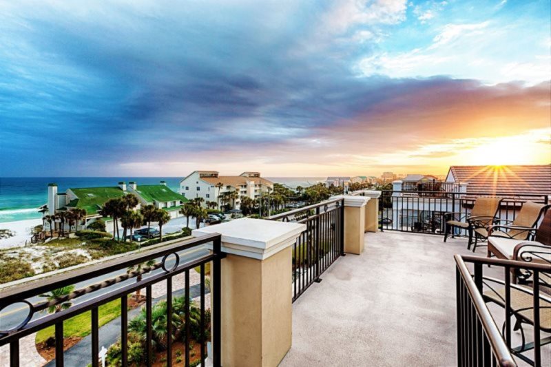 Download The Splash Luxury Home Beach Reunion Vacation Home Rentals Desktop Wallpaper Free Wallpaper The Splash Luxury Home Beach Reunion Vacation Home Rentals Desktop Wallpaper Free