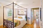 Pink downstairs Q bedroom w/memory foam mattress, private bath.