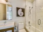 Private Guest Bathroom at 22 Bradley Circle