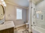 Private Guest Bathroom at 22 Bradley Circle