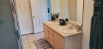 King Master bathroom - double sink