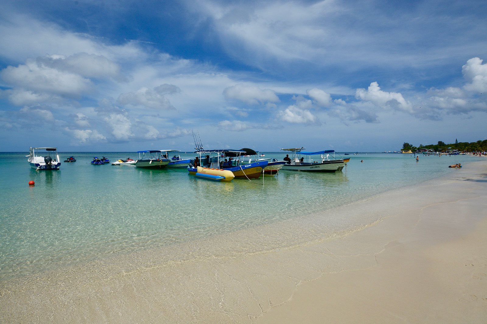 Mission Gate condo rental within walking distance of West Bay Beach