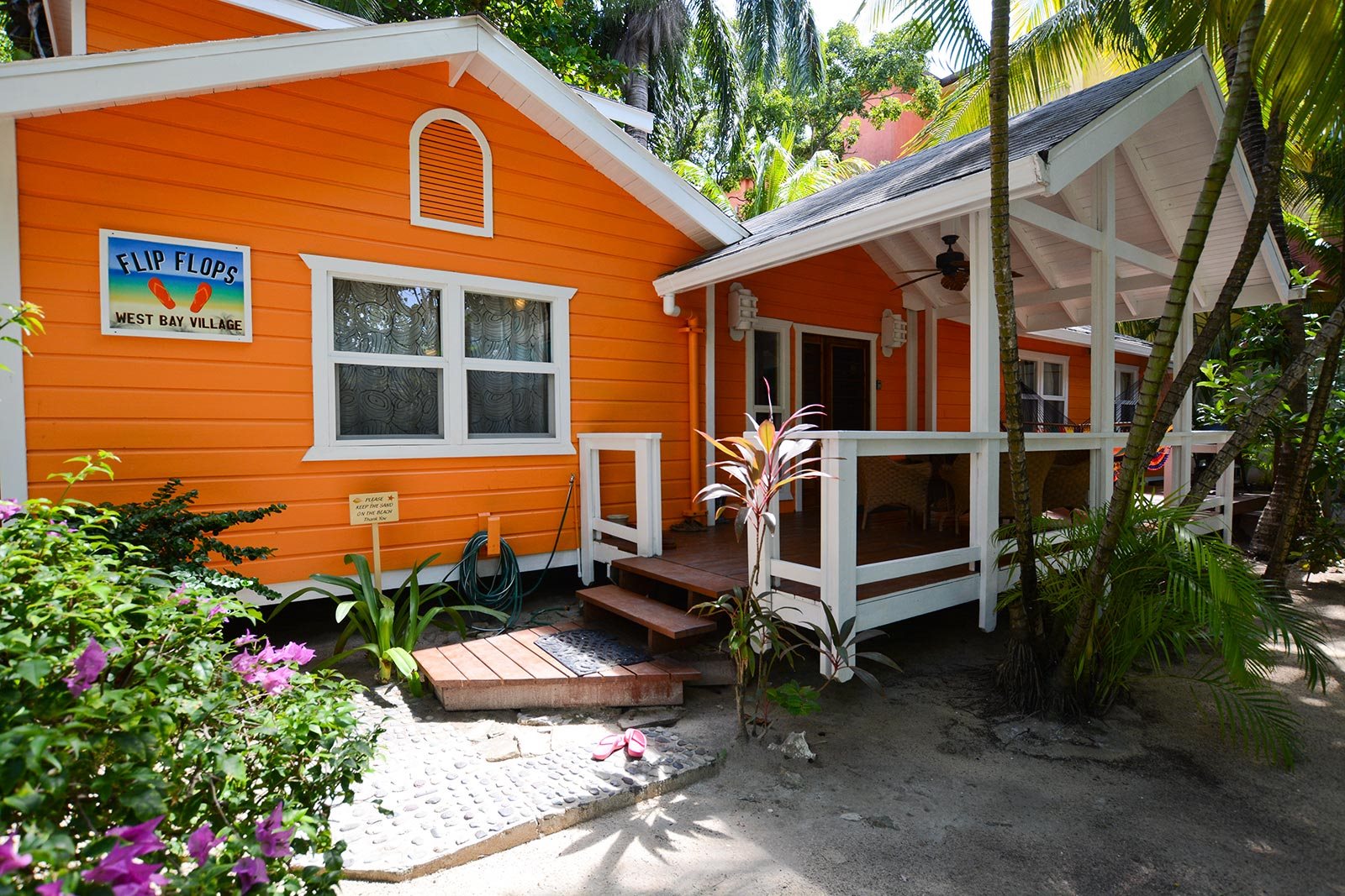 Flip Flops Caribbean Cottage in West Bay Island House Roatan