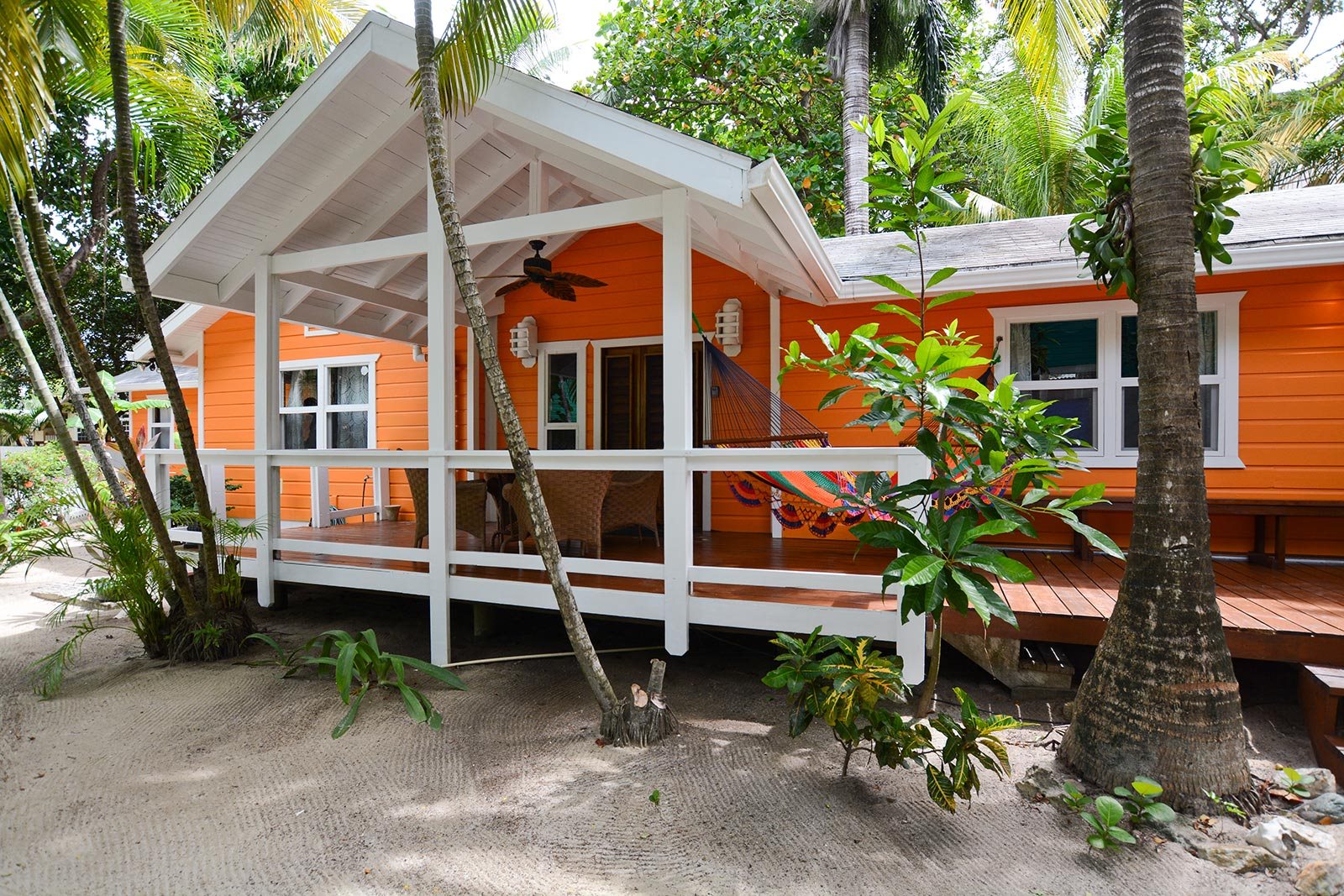 Flip Flops Caribbean Cottage in West Bay Island House Roatan