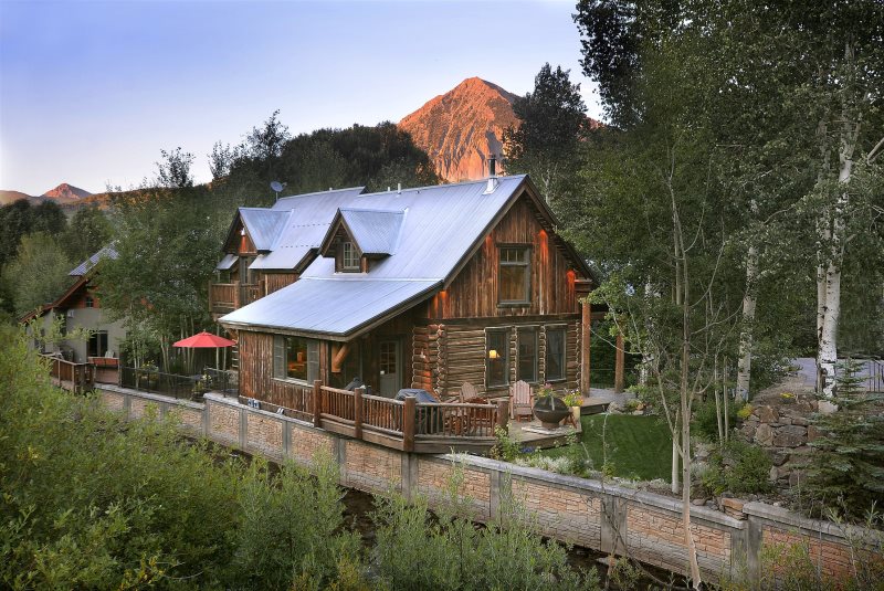 Rustic Cabin With Hot Tub In Town L Crested Butte