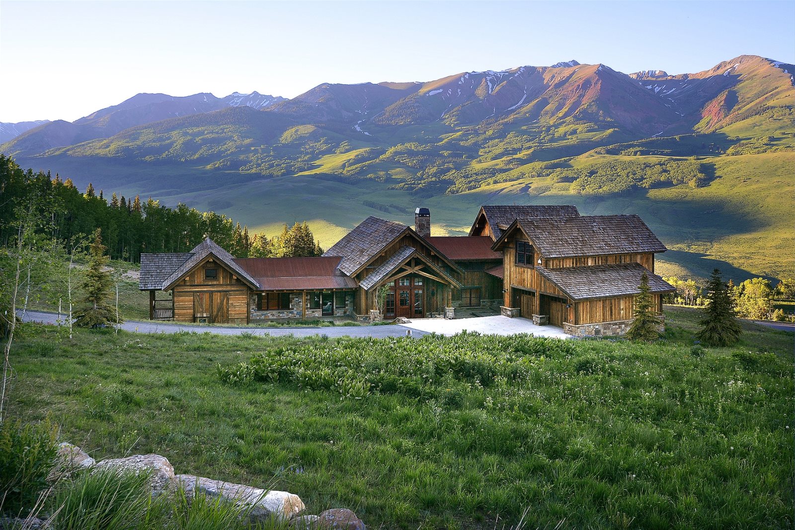 Gunsight Lodge Iron Horse Property Management