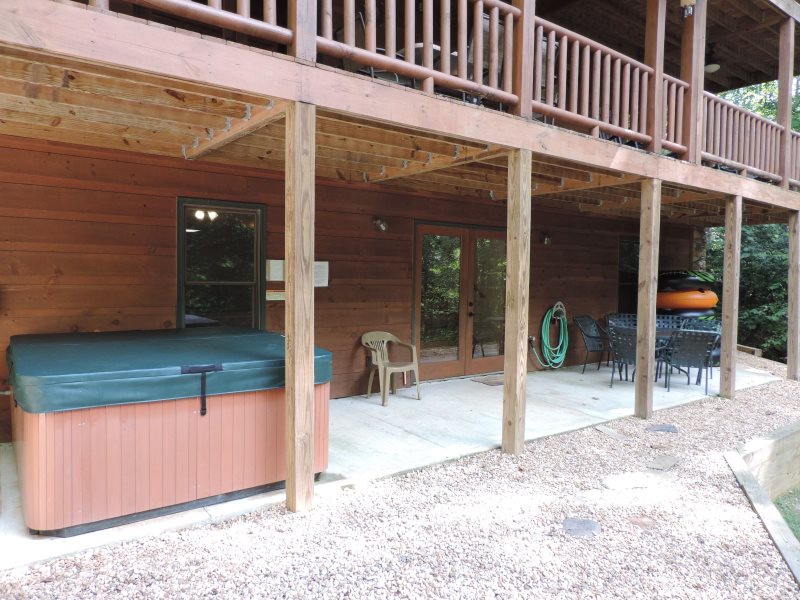 Luxury Vacation River Cabin Inside The Coosawattee River Resort In