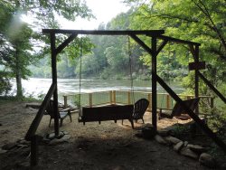 Beautiful, Secluded River Front Brick House on the Coosawattee River-Pet Friendly, Hot Tub, Game Room, Wi-Fi