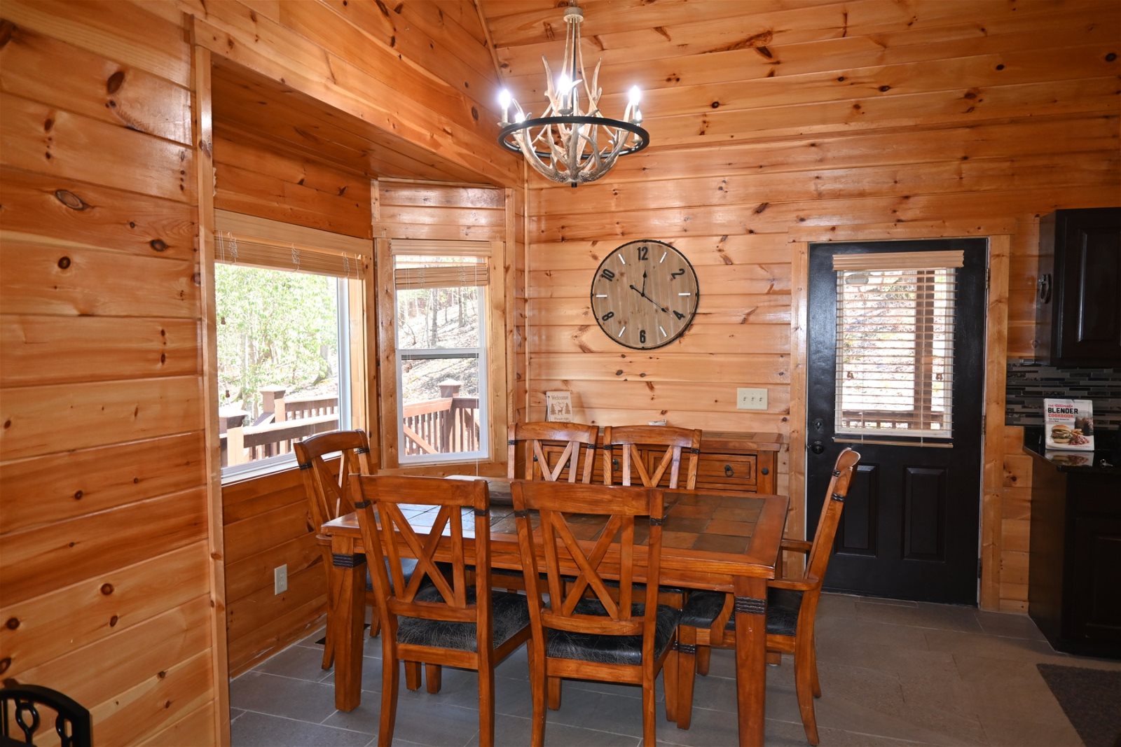 Buck Watch LodgeMountain Resort Cabin Rentals Ellijay
