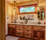 Upper Level Bathroom w/Double Vanity