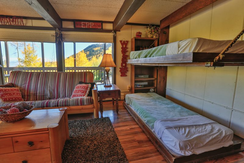 Ski lodge, vacation rental, Sunlight Mountain, Brettelberg Condo