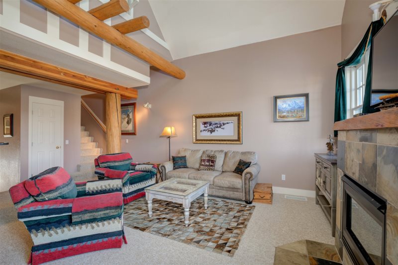 Saddle Ridge Rentals Big Sky Vacation Rental SkiIn/SkiOut to Big