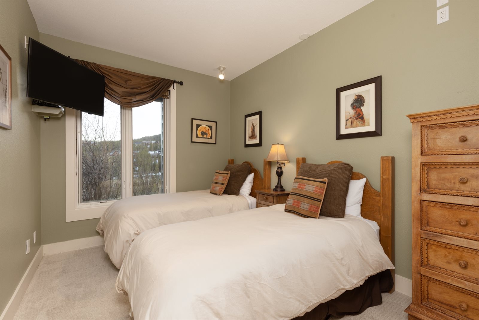 Big Sky Skiin/SkiOut Rentals Saddle Ridge H1 Moonlight Vacation