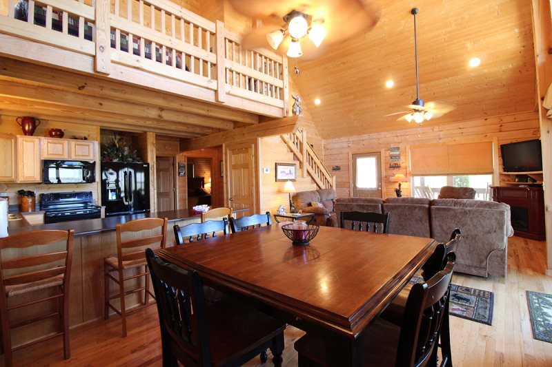 Luxury Log Cabin with Outstanding Views of Smoky Mountains