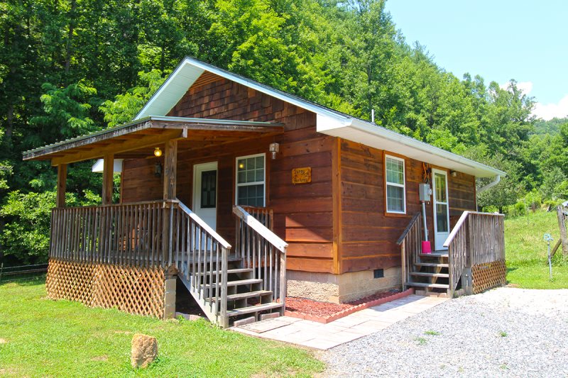 Affordable One Bedroom Cabin On Farm In Bryson City Nc