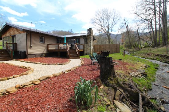 Pet Friendly Cabins Near Bryson City And Cherokee