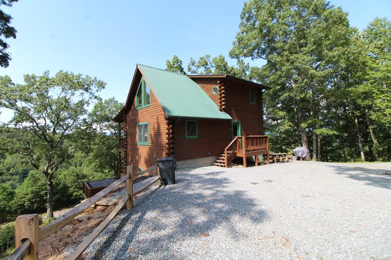 Four Bedroom Three Bath Private Log Cabin Rental Near Bryson City Nc