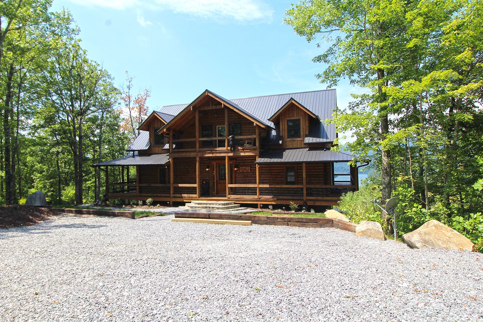 Large Luxury Lake View Cabin in Bryson City with Long Range Views of ...