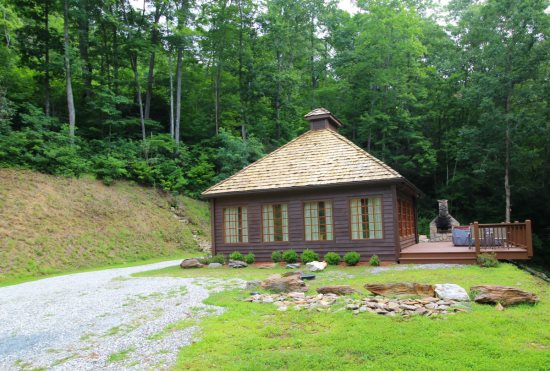 Cabins By The Creek Near Bryson City And Cherokee