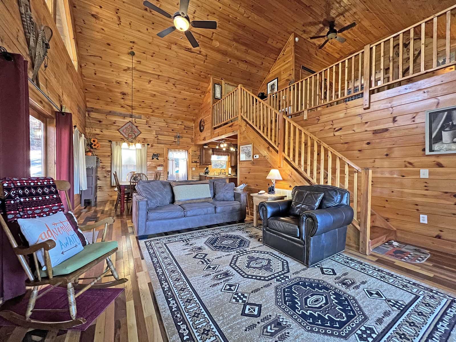 Two Bedroom Log Cabin Near Cherokee NC with Hot Tub