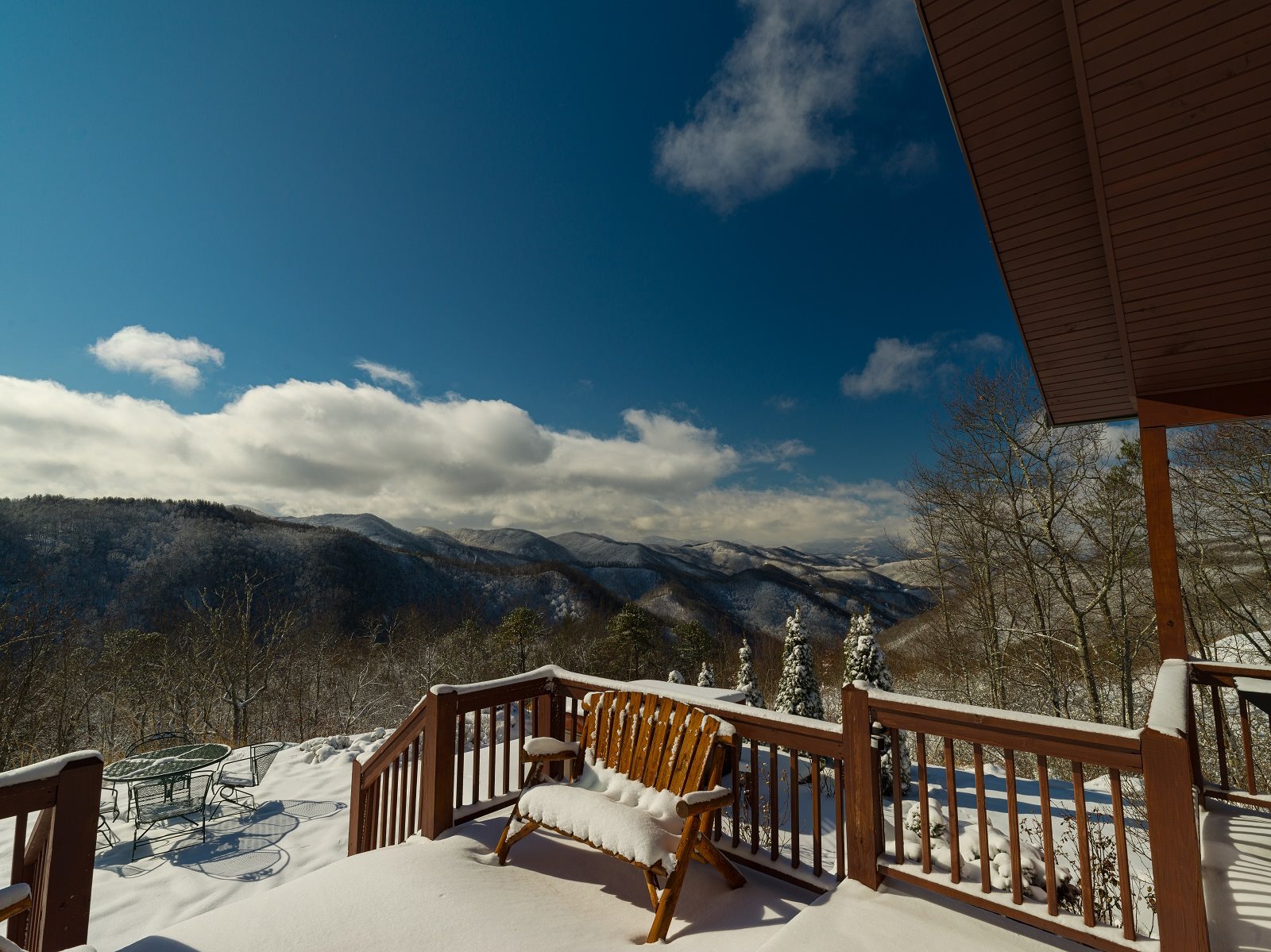 Luxury cabin in the Smoky Mountains near Bryson City, NC.