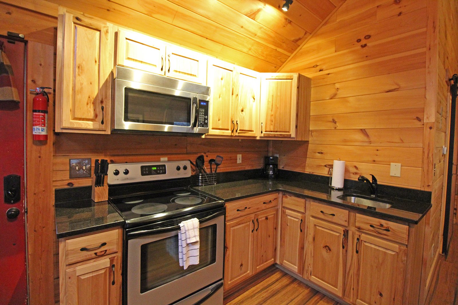 Affordable Log Cabin Rental near Bryson City and Cherokee