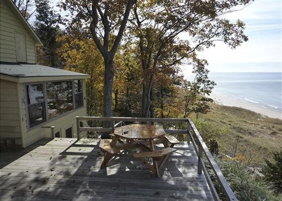 Carnegie Cottage Grand Haven Mi Vacation Rental