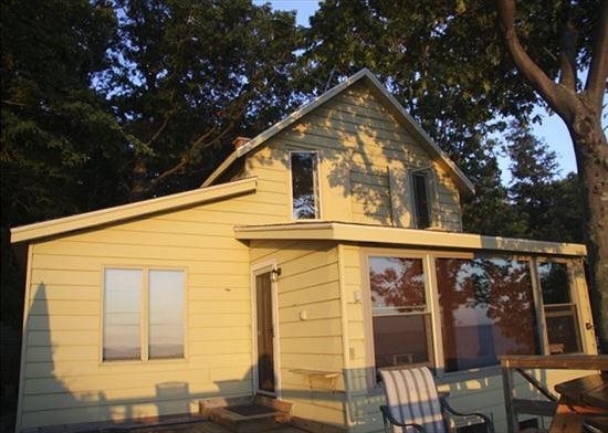 Carnegie Cottage Grand Haven Mi Vacation Rental