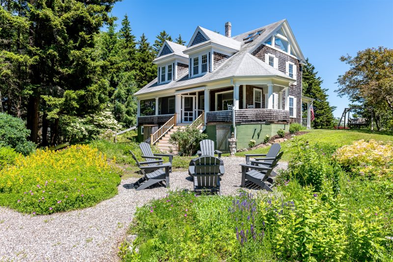 Mainestay Vacations Channeled Whelk Me