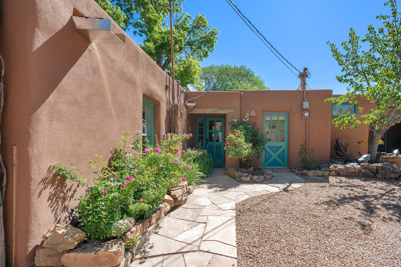 Pet Friendly Vacation Rental | Two Casitas Santa Fe | Mariposa